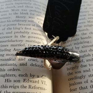 Black claw finger tip ring